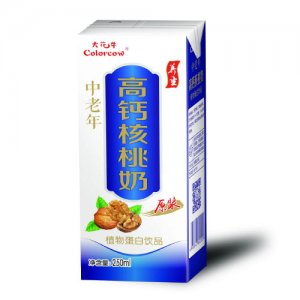 大花牛中老年高鈣核桃奶利樂包