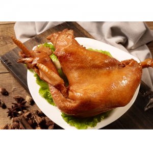 九多肉多特色傳統燒雞