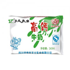 天太高鈣牛奶（全脂調(diào)制乳）
