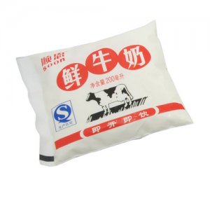 順恩鮮牛奶（200ml）