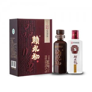 賴永初品鑒酒醬香型白酒