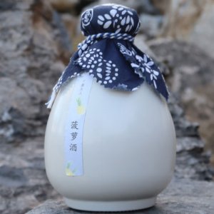 丫寨夫人菠蘿酒果酒水果酒