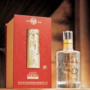 金潭玉液1985酒