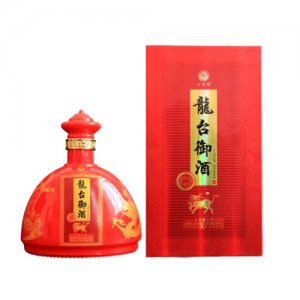 龍臺紅袍白酒