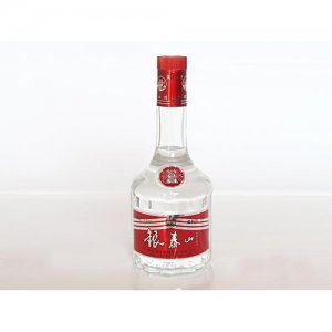 銀泰山（44° 500ml）.