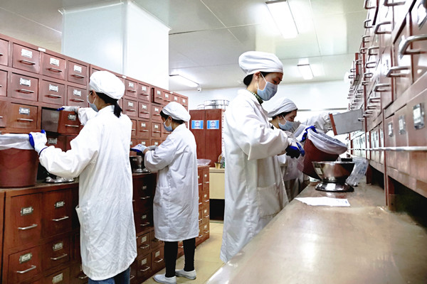 康美智慧藥房聯合昆明市中醫醫院助力昆明市抗擊新冠肺炎疫情