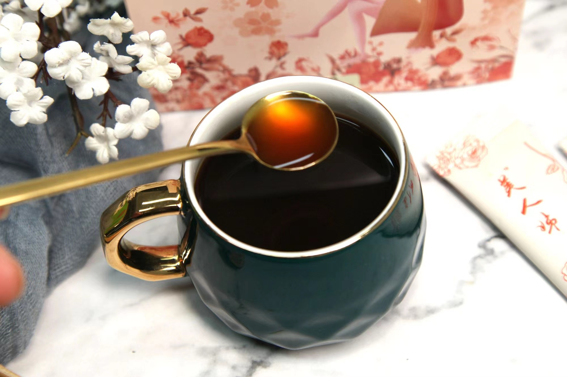 美人姊阿膠固體飲料哪里有代加工-專業(yè)美人姊阿膠固體飲料oem代加工實(shí)力大廠