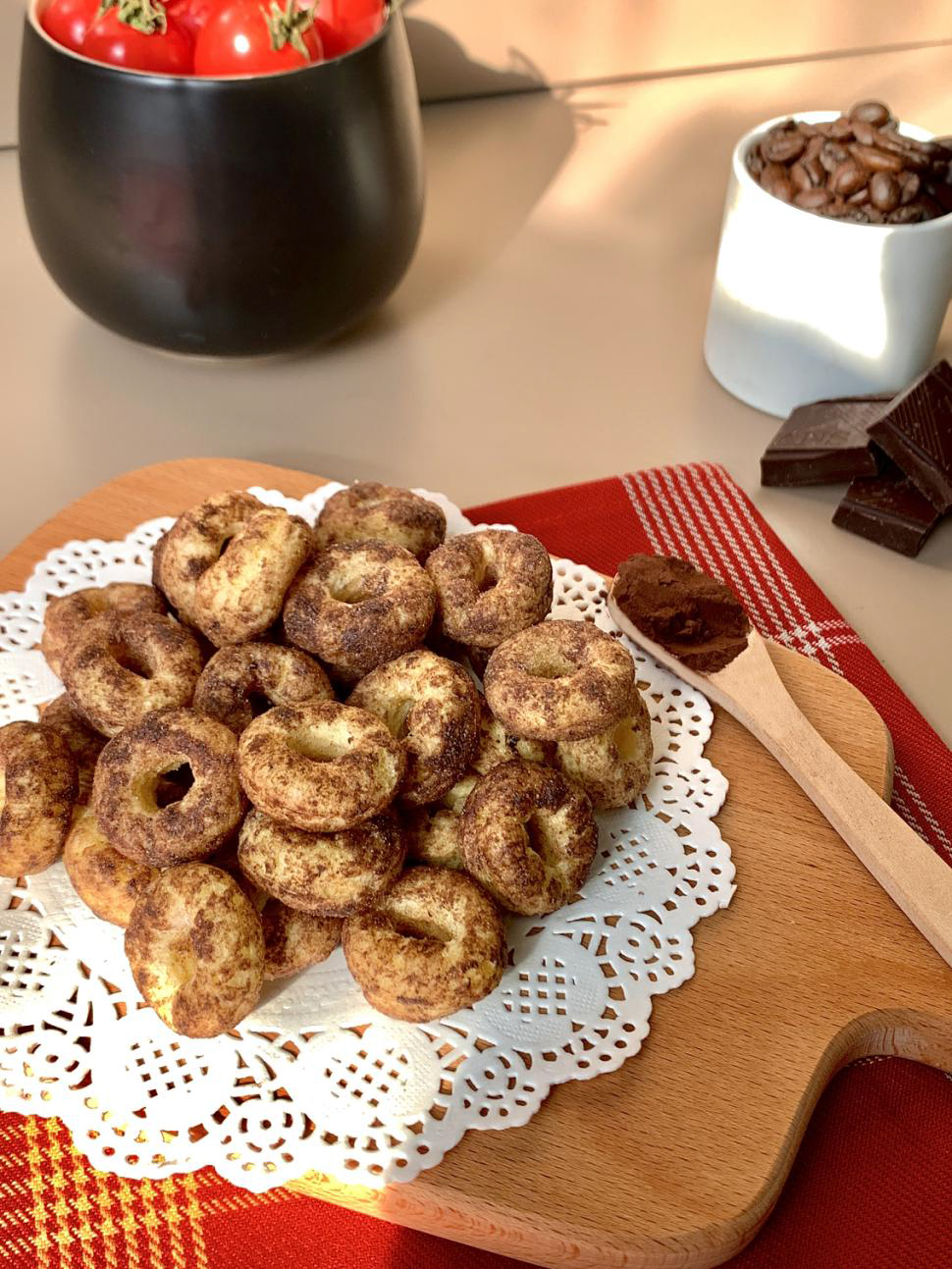 可可風情泡芙圈哪里有代加工-專業可可風情泡芙圈oem代加工實力大廠