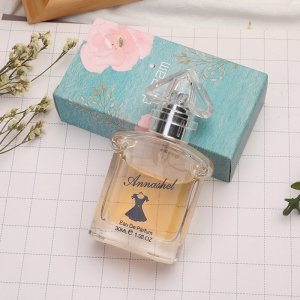 小黑裙香水清新持久女士30ml瓶裝OEM/ODM代加工