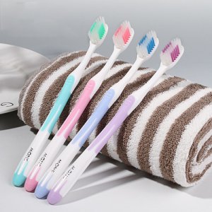 小護士小頭軟毛牙刷OEM/ODM代加工