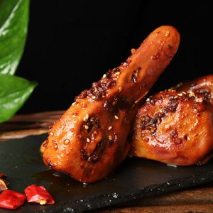 四川特產麻辣鴨頭140g4半裝四川網紅麻辣鴨肉零食代加工代加工貼牌OEM/ODM