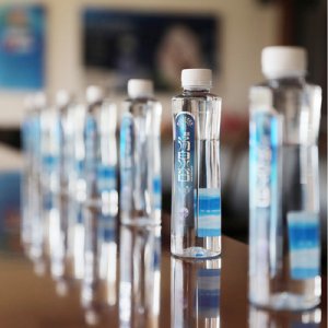 瓶裝小分子團(tuán)礦泉水弱堿性水OEM代加工