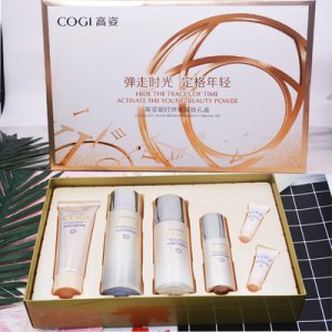 保濕滋潤(rùn)護(hù)膚品套裝貼牌OEM/ODM