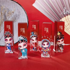 不掉色唇釉女貼牌定制代加工