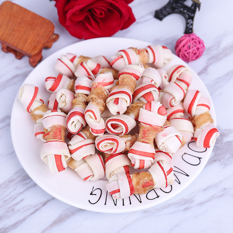 狗狗零食雙色牛皮結(jié)骨纏雞肉貼牌OEM/ODM