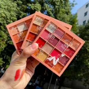 ins超火網(wǎng)紅熱賣16色土豆泥眼影可OEM/ODM代工