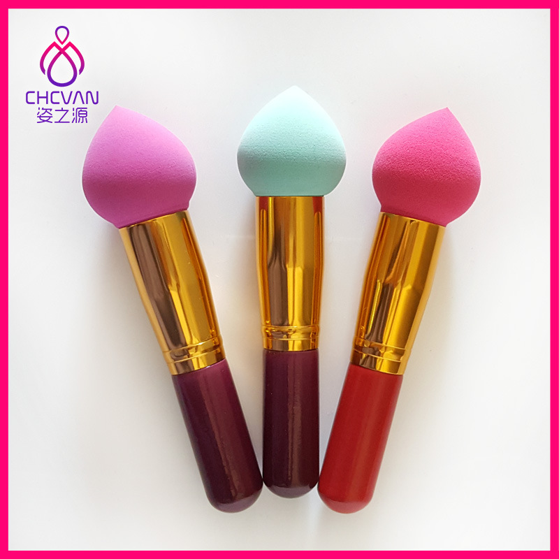 高級帶手柄海綿化妝刷oem貼牌代工工廠深耕高級帶手柄海綿化妝刷市場多年,品質好,價格優