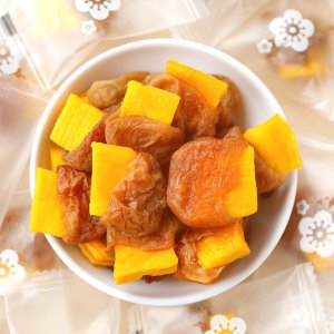 青梅夾心芒果干OEM代加工