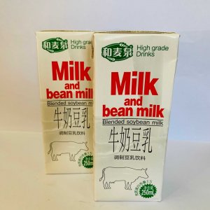 250ml和麥泉盒裝牛奶豆乳OEM代加工
